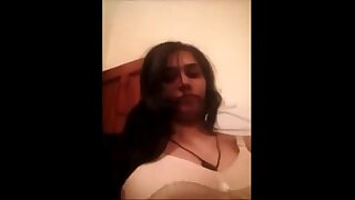 U.P. Hot GIrl Aisha Ke Real Boobs, Masturbating on Cam